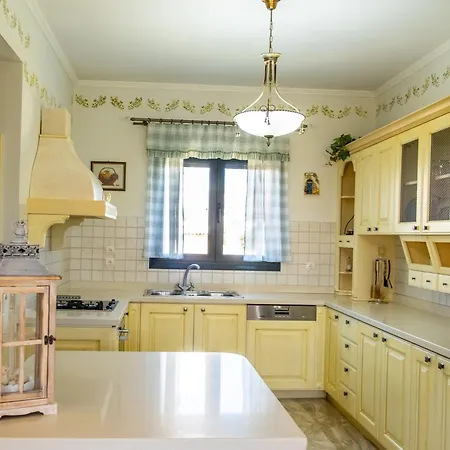 Spacious House In A Quiet Neighbourhood Villa Ierapetra (Crete)